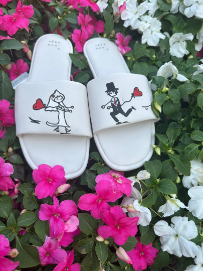 Hand Painted Leather Slippers - Bachelorette Party Gifts - Bridemaids Slippers - Bride to be Slippers