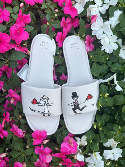 Hand Painted Leather Slippers - Bachelorette Party Gifts - Bridemaids Slippers - Bride to be Slippers