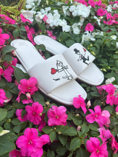 Hand Painted Leather Slippers - Bachelorette Party Gifts - Bridemaids Slippers - Bride to be Slippers