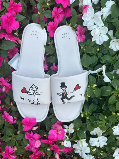 Hand Painted Leather Slippers - Bachelorette Party Gifts - Bridemaids Slippers - Bride to be Slippers